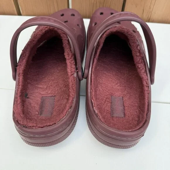 Men's Crocs Classic Burgundy Lined Clogs M12 - Picture 4 of 7